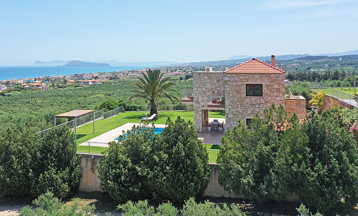 A PLATEAU WITH SECURED SEA VIEWS