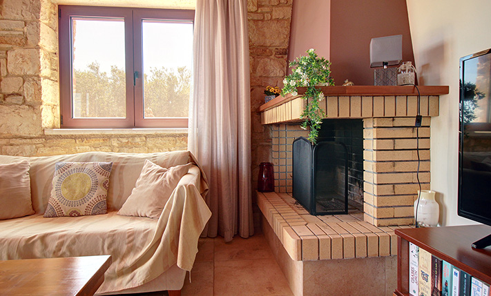 A PLATEAU WITH SECURED SEA VIEWS