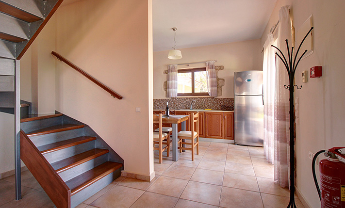 A PLATEAU WITH SECURED SEA VIEWS