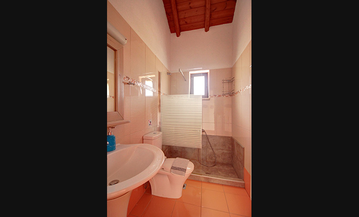 A PLATEAU WITH SECURED SEA VIEWS