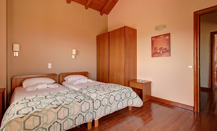 A PLATEAU WITH SECURED SEA VIEWS