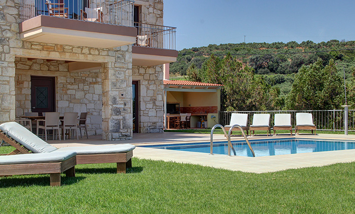 A PLATEAU WITH SECURED SEA VIEWS