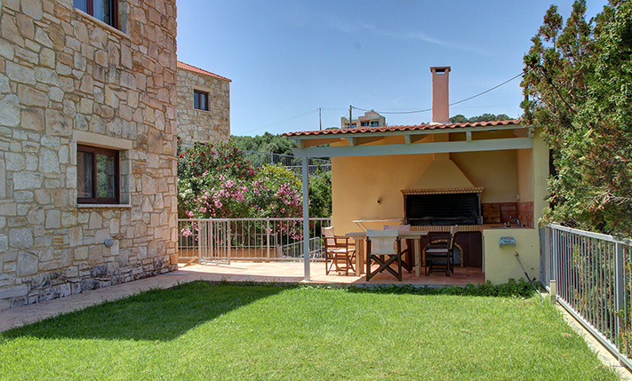 A PLATEAU WITH SECURED SEA VIEWS