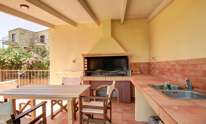 A PLATEAU WITH SECURED SEA VIEWS