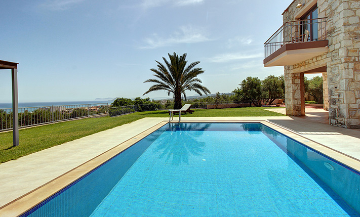 A PLATEAU WITH SECURED SEA VIEWS