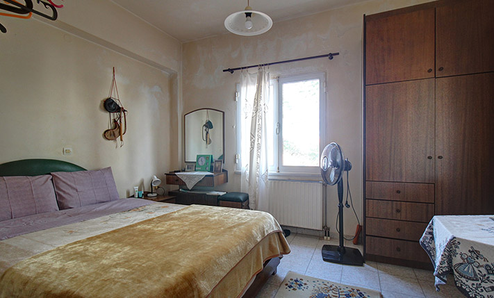 INVESTMENT MULTI-FAMILY BUILDING NEAR THE BEACH