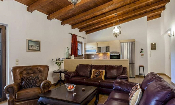 QUALITY BUILDING ON A PLATEAU IN THE MOUNTAINS