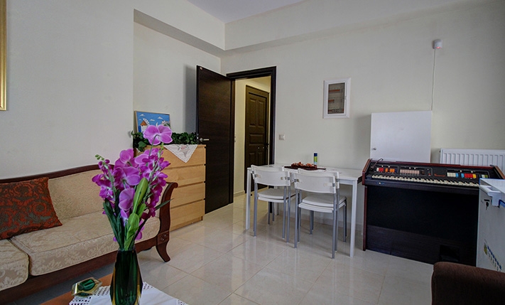 ΜΠΡΟΣΤΑ ΑΠΟ ΤΑ ΛΕΥΚΑ ΟΡΗ ΣΕ ΠΑΝΟΡΑΜΙΚΗ ΘΕΣΗ