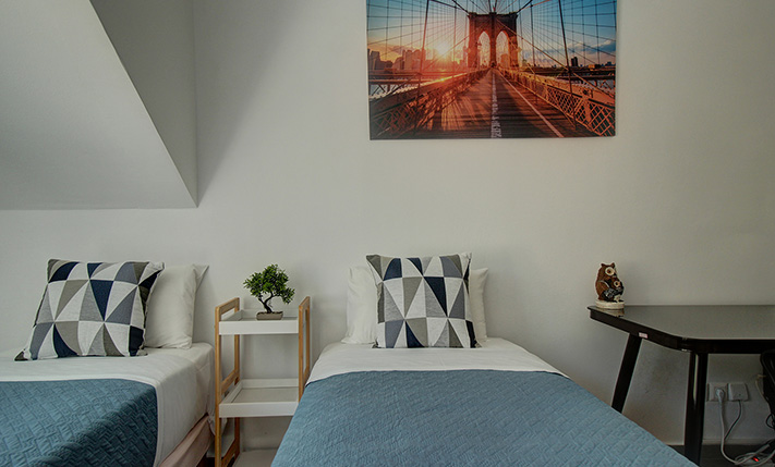SEA VIEWS & SPACIOUS LAND & INTERIOR