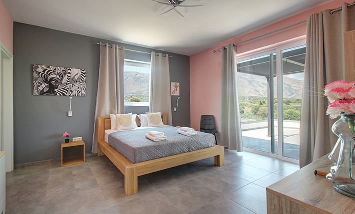 MEERBLICK & WEITLÄUFIGES LAND & INTERIEUR