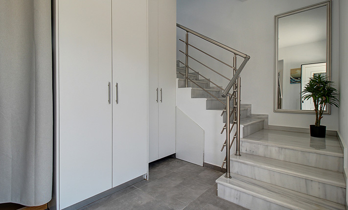 SEA VIEWS & SPACIOUS LAND & INTERIOR