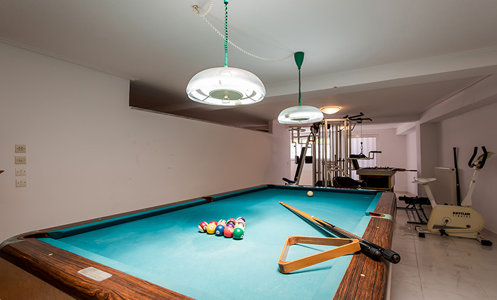 NEAR THE BEACH WITH UNOBSTRUCTED VIEWS