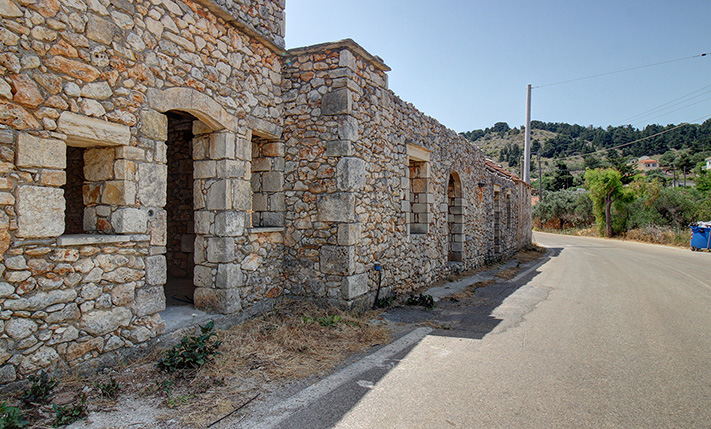 UNFINISHED COMPLEX WITH TRADITIONAL FEATURES