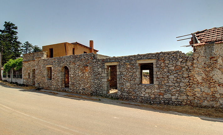 ΗΜΙΤΕΛΕΣ ΣΥΓΚΡΟΤΗΜΑ ΜΕ ΠΑΡΑΔΟΣΙΑΚΑ ΣΤΟΙΧΕΙΑ