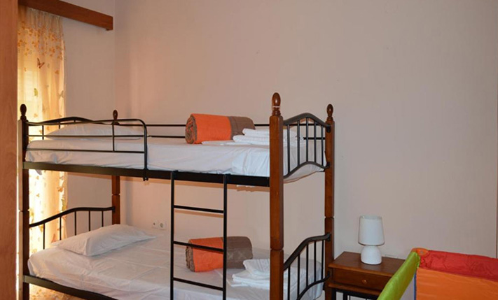 3 APARTMENTS WITH THE POTENTIAL OF 6