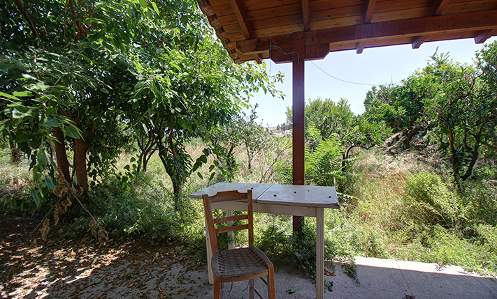 SPACIOUS UNCONVERTED GROUND LEVEL