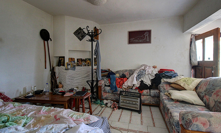 SPACIOUS UNCONVERTED GROUND LEVEL