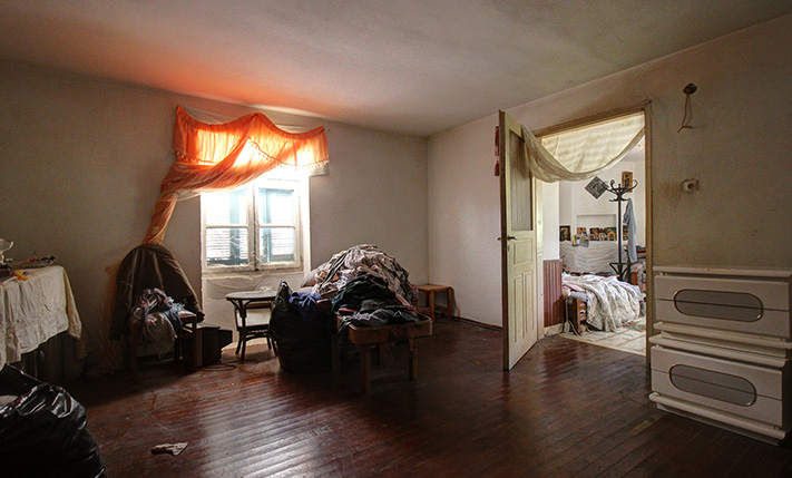 SPACIOUS UNCONVERTED GROUND LEVEL