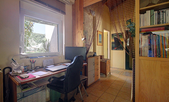 ΜΕΓΑΛΟ ΚΤΙΣΜΑ ΜΙΚΤΗΣ ΧΡΗΣΗΣ ΜΕ ΚΑΤΟΙΚΙΑ 2 Υ/Δ