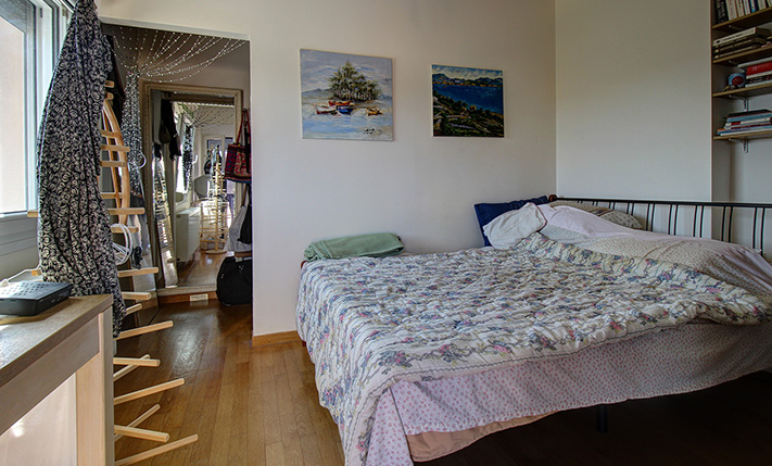 LARGE VILLA NEAR THE CITY & TO AMENITIES