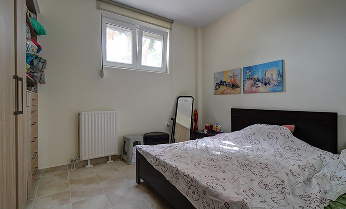 ΜΕΓΑΛΗ ΒΙΛΑ ΜΕ ΘΕΑ ΚΟΝΤΑ ΣΤΗΝ ΠΟΛΗ