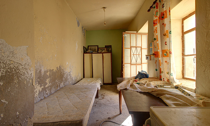 WITH ENCLOSED COURTYARD ON THE WAY TO ELAFONISI