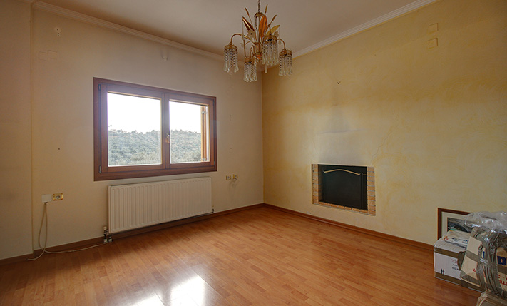 LUXURIOUS BUILDING OF 2 SPACIOUS APARTMENTS