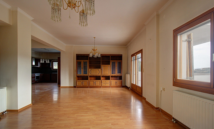 LUXURIOUS BUILDING OF 2 SPACIOUS APARTMENTS