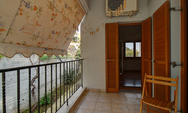 LUXURIOUS BUILDING OF 2 SPACIOUS APARTMENTS