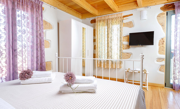 RESTORED STONE HOUSE WITH PANORAMIC VIEWS