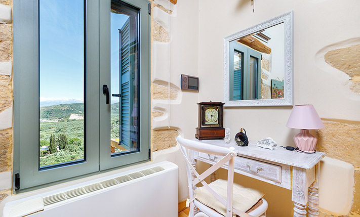 RESTORED STONE HOUSE WITH PANORAMIC VIEWS