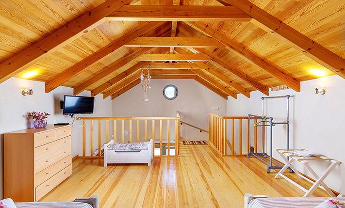 RESTORED STONE HOUSE WITH PANORAMIC VIEWS