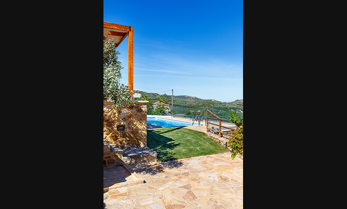 RESTORED STONE HOUSE WITH PANORAMIC VIEWS