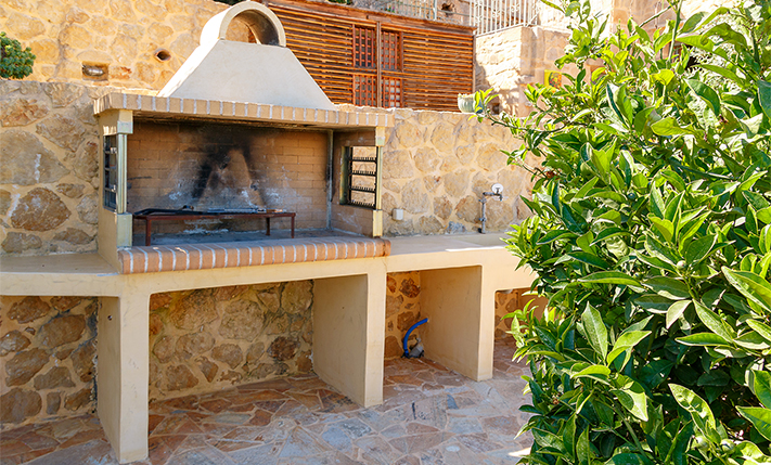 RESTORED STONE HOUSE WITH PANORAMIC VIEWS