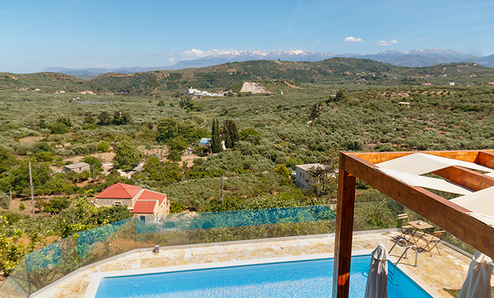 RESTORED STONE HOUSE WITH PANORAMIC VIEWS