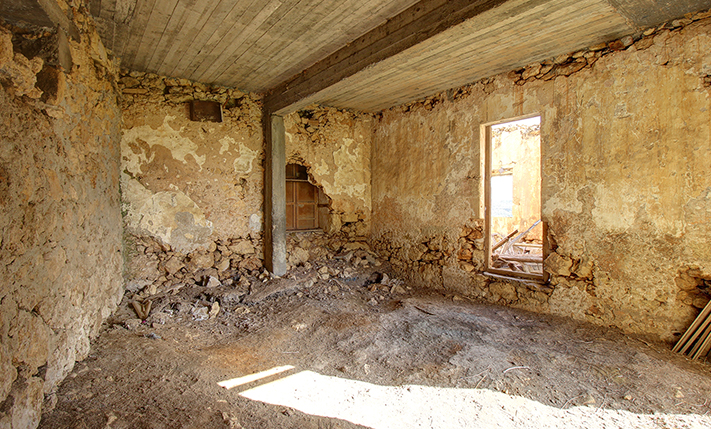 RESTORED STONE HOUSE WITH PANORAMIC VIEWS