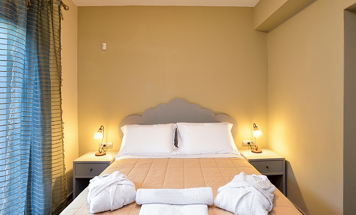 ΠΟΛΥΤΕΛΗΣ ΑΓΡΟΙΚΙΑ ΣΕ ΠΑΡΑΔΟΣΙΑΚΟ ΟΙΚΙΣΜΟ