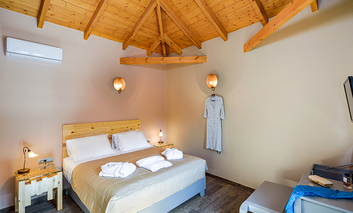 LUXURIOUS VILLAGE HOUSE IN A LIVELY VILLAGE