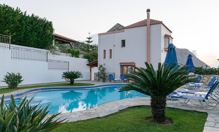 CLOSE TO THE CITY, OVERLOOKING SOUDA BAY