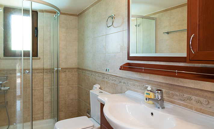 CLOSE TO THE CITY, OVERLOOKING SOUDA BAY