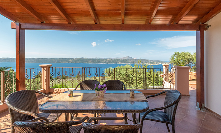 CLOSE TO THE CITY, OVERLOOKING SOUDA BAY