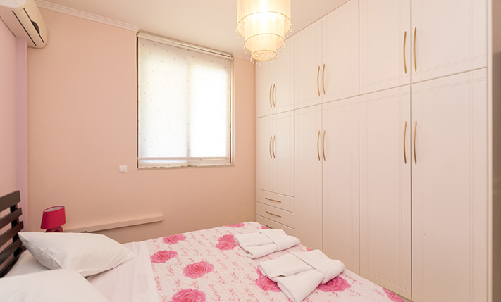 CLOSE TO THE CITY, OVERLOOKING SOUDA BAY