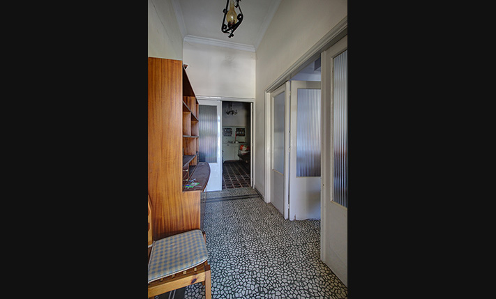 WELL LOCATED TOWNHOUSE THAT YOU MAY EXPAND