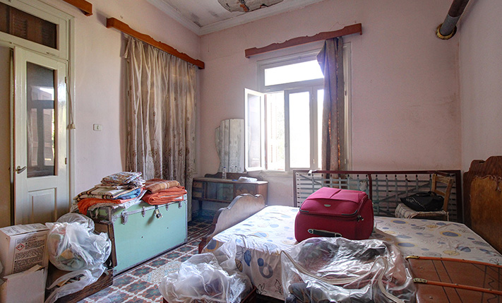 WELL LOCATED TOWNHOUSE THAT YOU MAY EXPAND