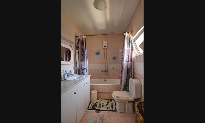 INDEPENDENT SPACIOUS PROPERTY NEAR THE BEACH