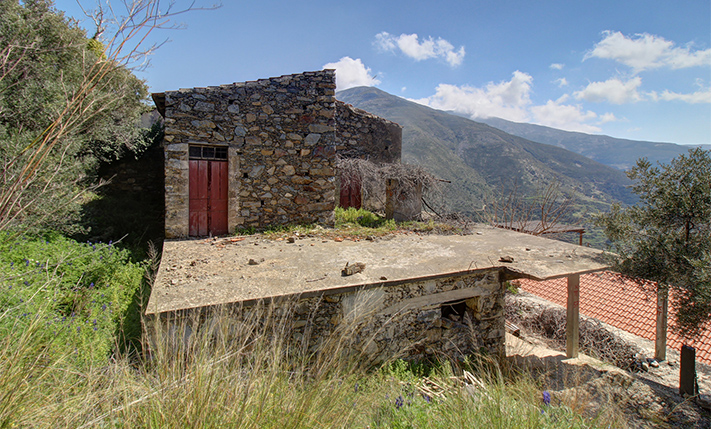 UNCONVERTED FARM-HOUSE WITH VIEWS & GARDEN