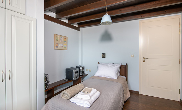 ΚΑΤΑΣΚΕΥΑΣΤΙΚΗ ΥΠΕΡΟΧΗ & ΘΕΑ ΚΟΝΤΑ ΣΤΟ ΜΑΡΑΘΙ