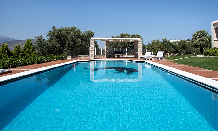 ΚΑΤΑΣΚΕΥΑΣΤΙΚΗ ΥΠΕΡΟΧΗ & ΘΕΑ ΚΟΝΤΑ ΣΤΟ ΜΑΡΑΘΙ