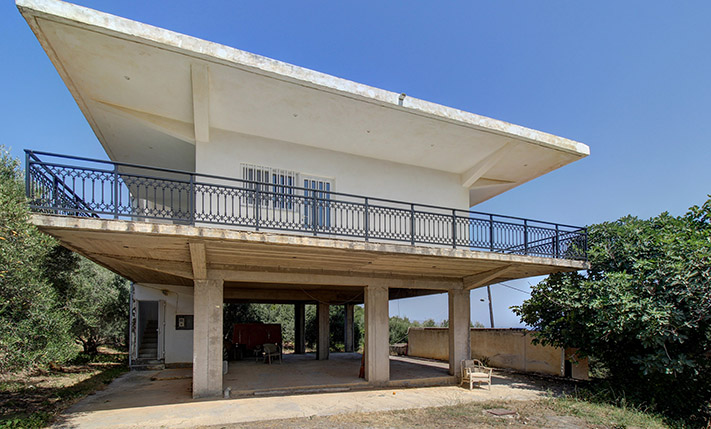 UNDOUBTED POTENTIAL & IMPOSING 270° VIEWS