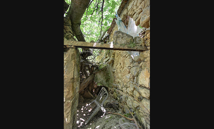 DETACHED WITH POTENTIAL ON A SPACIOUS PLOT